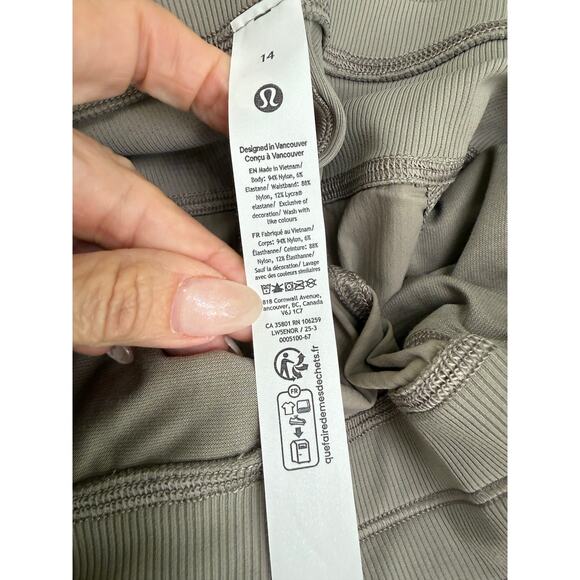 Lululemon Dance Mid Rise Pant Studio NWT size14 LW5ENOR WSHG $128 retail - Picture 5 of 6